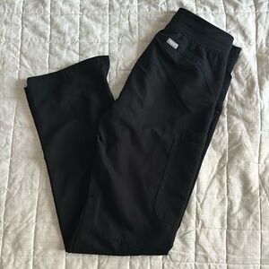 EUC FIGS Kade cargo scrub bottoms - Black size XS Tall
